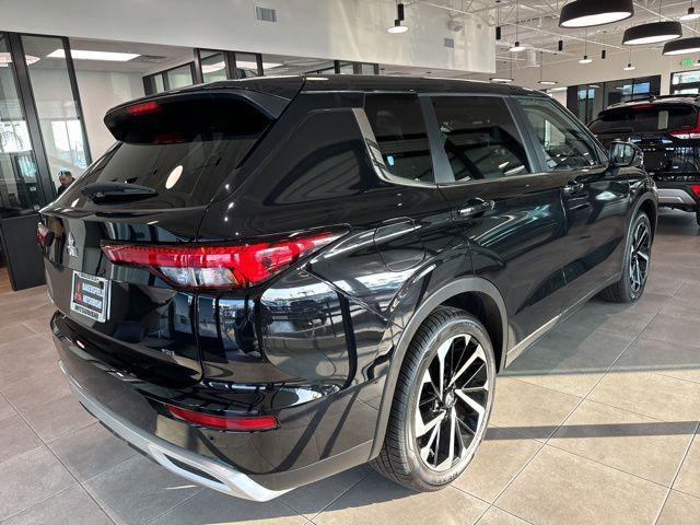 new 2024 Mitsubishi Outlander car, priced at $36,215