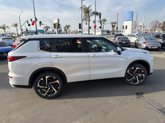 new 2024 Mitsubishi Outlander car, priced at $36,810