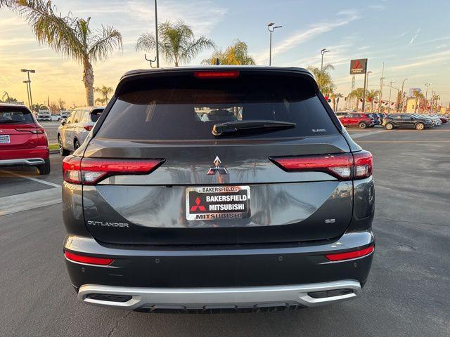 new 2024 Mitsubishi Outlander car, priced at $38,015