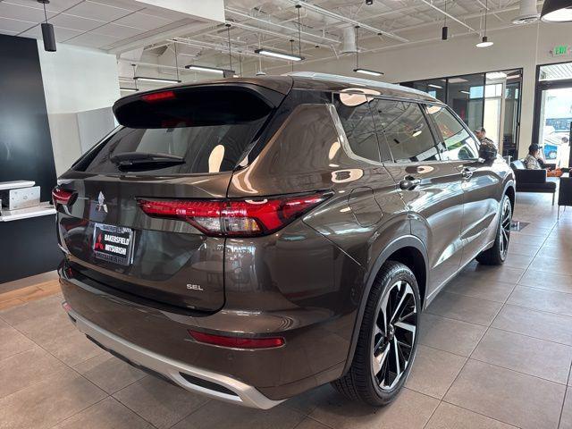 new 2024 Mitsubishi Outlander car, priced at $39,805