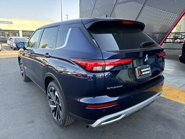 new 2024 Mitsubishi Outlander car, priced at $36,215