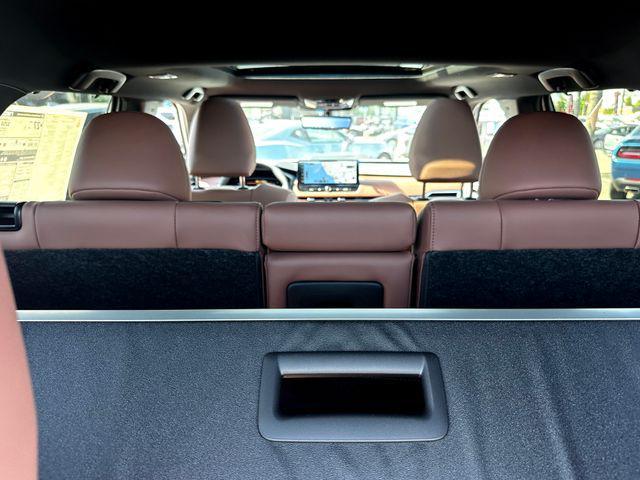 new 2025 Mitsubishi Outlander car, priced at $43,725