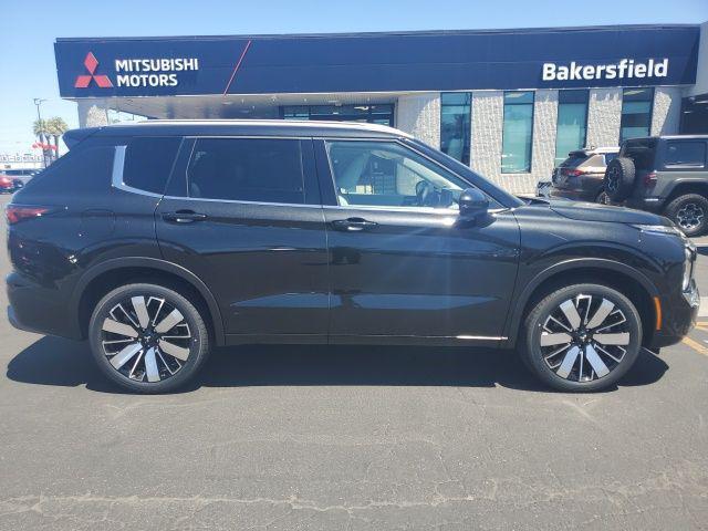 new 2025 Mitsubishi Outlander car, priced at $42,000