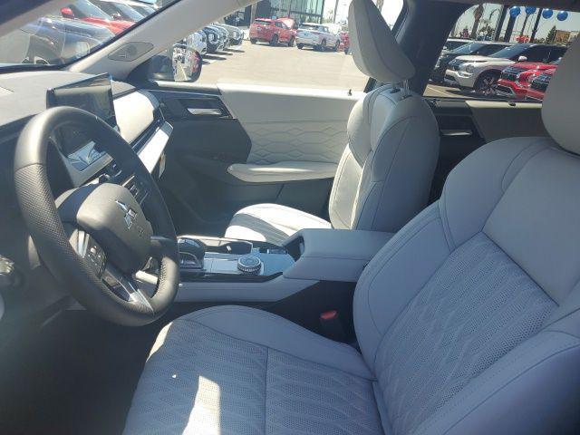 new 2025 Mitsubishi Outlander car, priced at $42,000