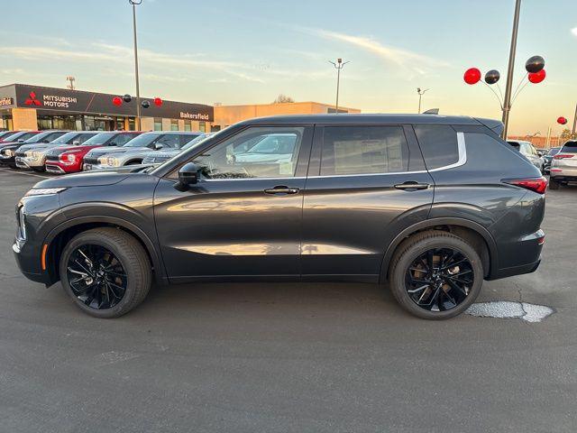 new 2024 Mitsubishi Outlander car, priced at $37,445