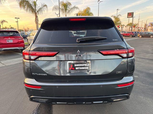 new 2024 Mitsubishi Outlander car, priced at $37,445