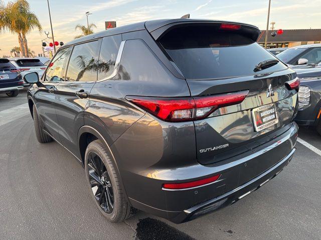 new 2024 Mitsubishi Outlander car, priced at $37,445