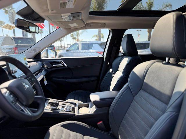 new 2025 Mitsubishi Outlander PHEV car, priced at $47,010