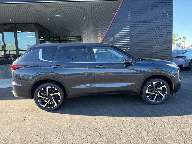 new 2024 Mitsubishi Outlander car, priced at $36,335