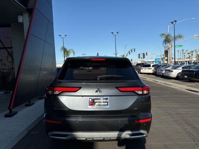 new 2024 Mitsubishi Outlander car, priced at $36,335