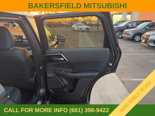 new 2025 Mitsubishi Outlander car, priced at $37,970