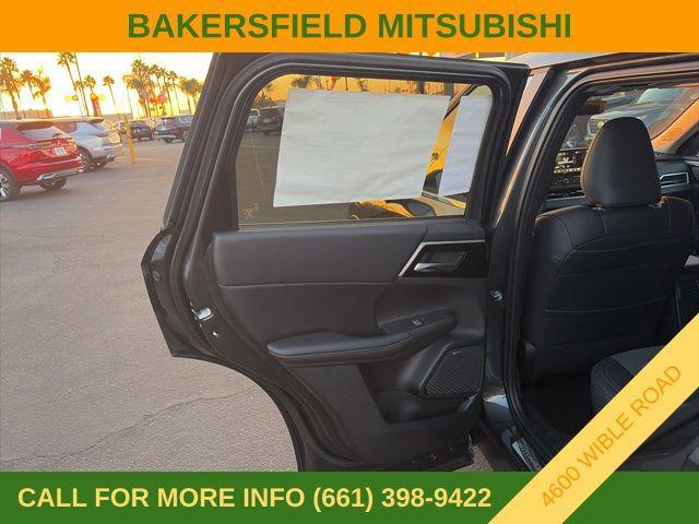 new 2025 Mitsubishi Outlander car, priced at $37,970