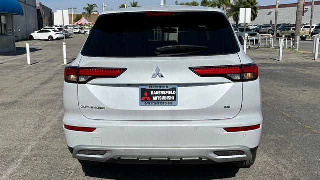 new 2024 Mitsubishi Outlander car, priced at $36,455