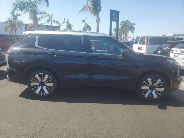new 2025 Mitsubishi Outlander car, priced at $46,590