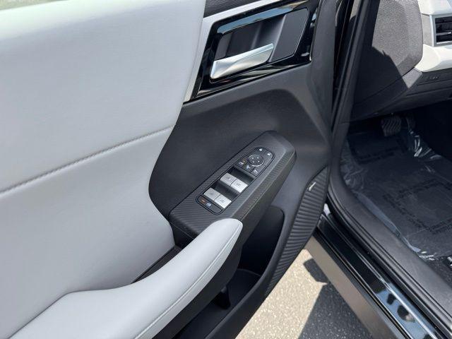 new 2025 Mitsubishi Outlander car, priced at $36,680