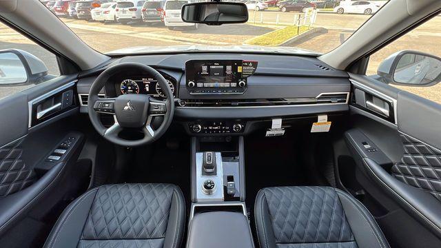 new 2024 Mitsubishi Outlander car, priced at $36,995