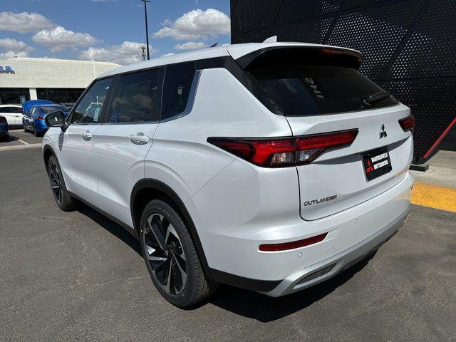 new 2024 Mitsubishi Outlander car, priced at $38,545