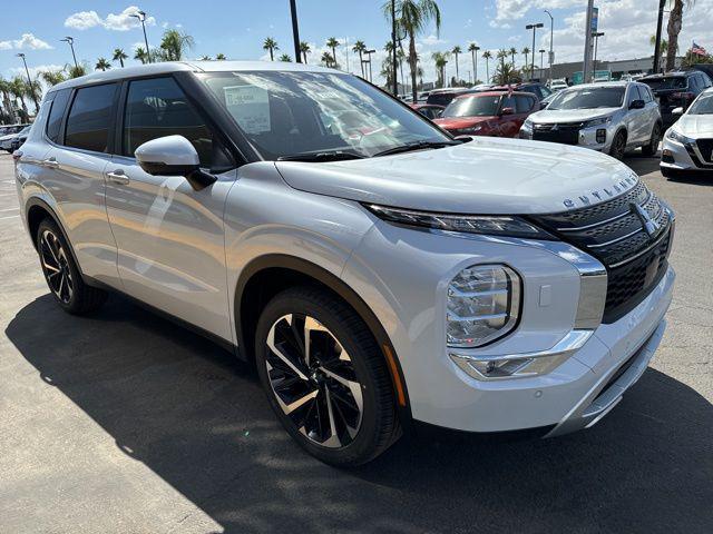 new 2024 Mitsubishi Outlander car, priced at $38,545