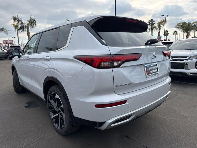 new 2024 Mitsubishi Outlander car, priced at $38,610