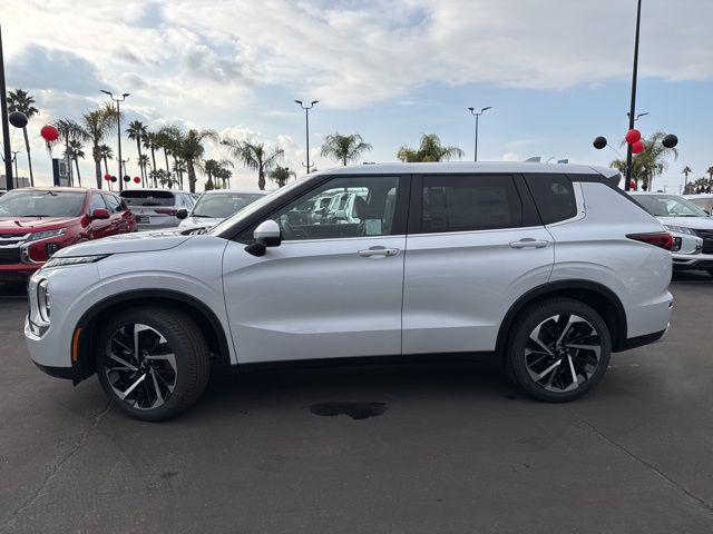 new 2024 Mitsubishi Outlander car, priced at $38,610