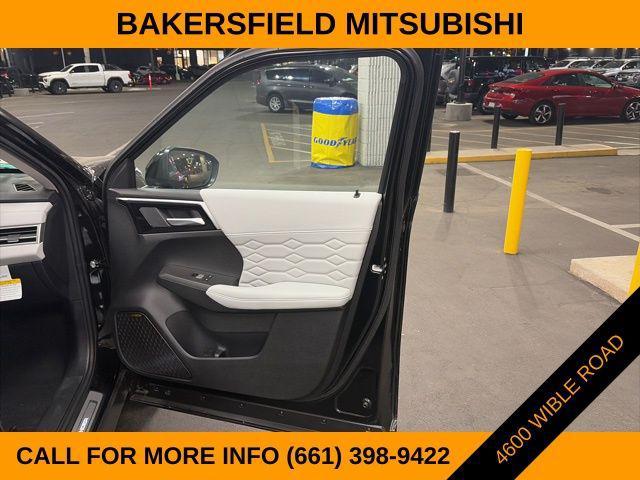 new 2025 Mitsubishi Outlander car, priced at $46,760