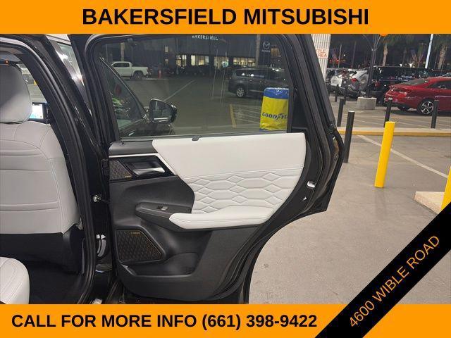 new 2025 Mitsubishi Outlander car, priced at $46,760