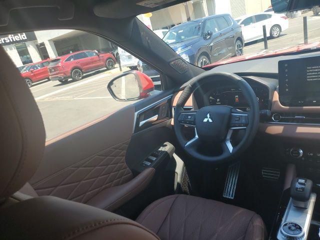 new 2025 Mitsubishi Outlander car, priced at $46,945