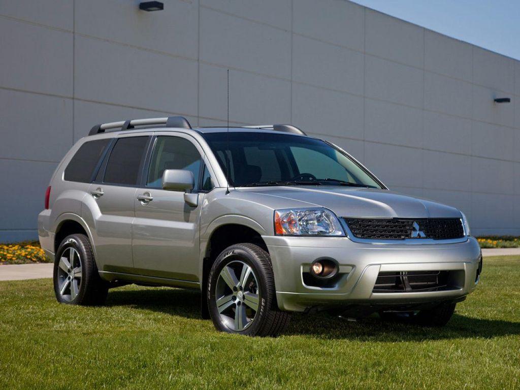 used 2011 Mitsubishi Endeavor car, priced at $5,995