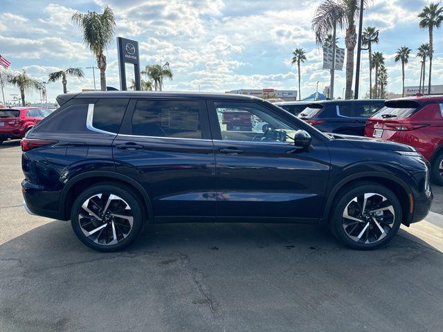 new 2024 Mitsubishi Outlander car, priced at $36,335