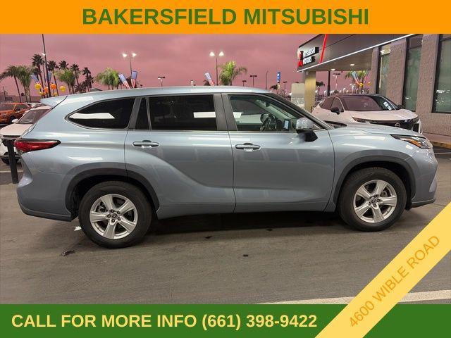used 2023 Toyota Highlander car, priced at $32,995