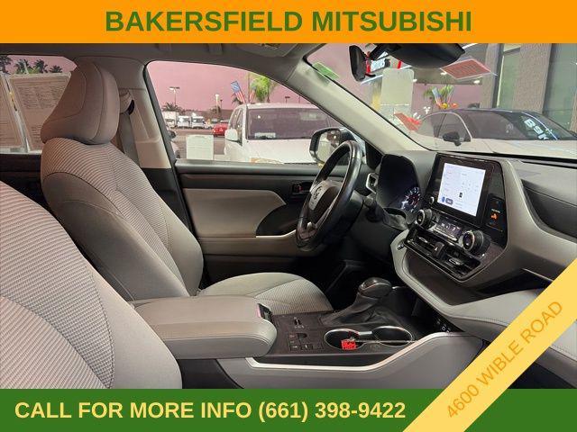 used 2023 Toyota Highlander car, priced at $32,995