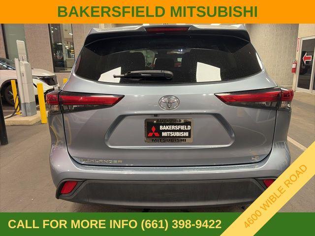 used 2023 Toyota Highlander car, priced at $32,995