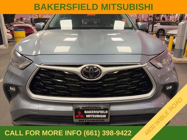 used 2023 Toyota Highlander car, priced at $32,995