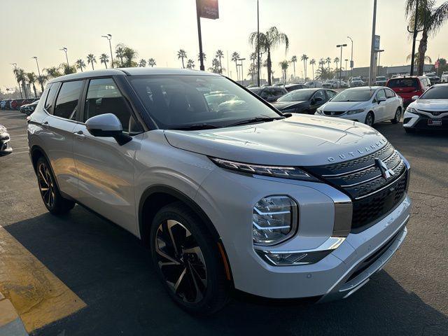 new 2024 Mitsubishi Outlander car, priced at $36,810