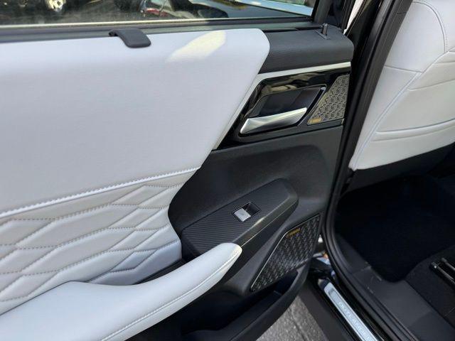 new 2025 Mitsubishi Outlander car, priced at $45,035