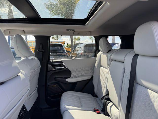 new 2025 Mitsubishi Outlander car, priced at $45,035