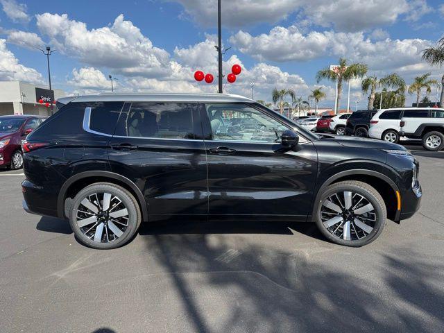 new 2025 Mitsubishi Outlander car, priced at $45,035