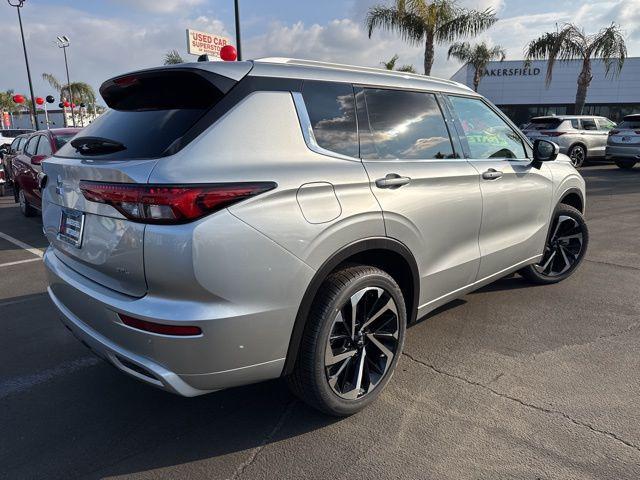 new 2024 Mitsubishi Outlander car, priced at $37,605