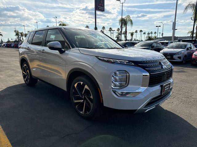 new 2024 Mitsubishi Outlander car, priced at $36,930