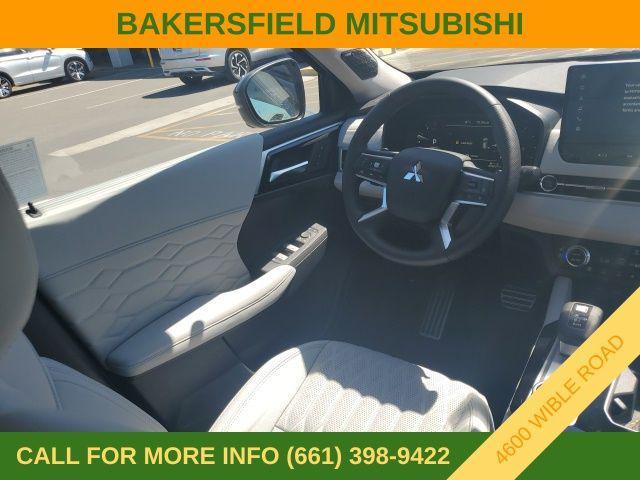 new 2025 Mitsubishi Outlander car, priced at $46,640