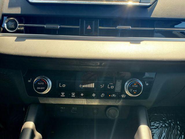 used 2024 Mitsubishi Outlander car, priced at $28,797