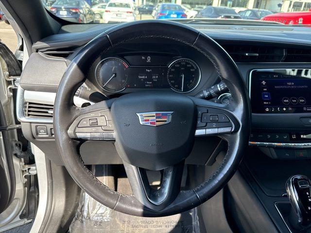 used 2022 Cadillac XT4 car, priced at $22,500