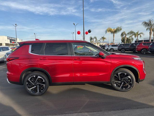 new 2024 Mitsubishi Outlander car, priced at $36,885