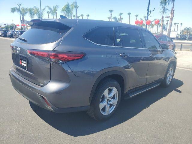 used 2022 Toyota Highlander car, priced at $31,791