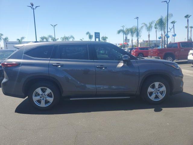 used 2022 Toyota Highlander car, priced at $31,791