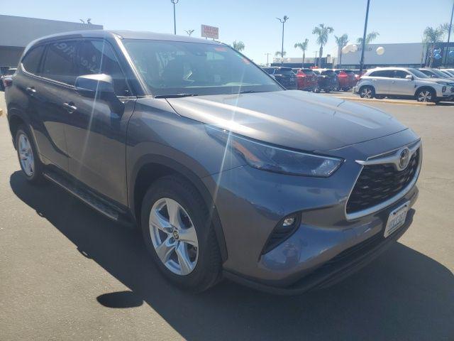 used 2022 Toyota Highlander car, priced at $31,791
