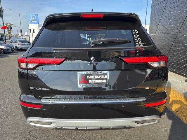 new 2024 Mitsubishi Outlander car, priced at $38,090