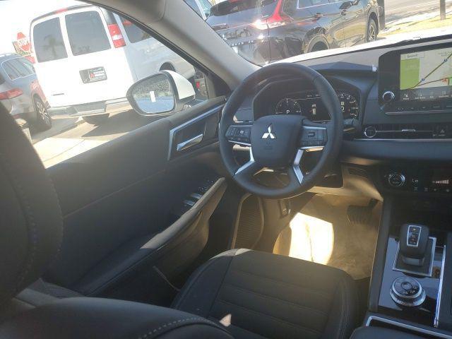 new 2025 Mitsubishi Outlander PHEV car, priced at $46,110