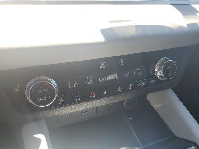 new 2025 Mitsubishi Outlander PHEV car, priced at $52,480