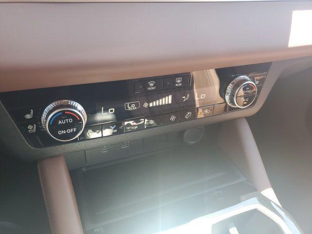 new 2025 Mitsubishi Outlander car, priced at $45,145